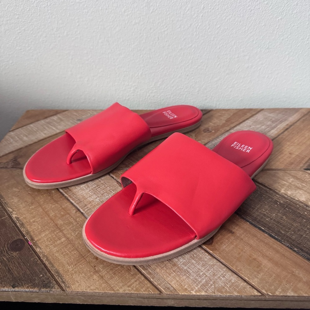 Eileen Fisher Edge Leather Sandal - Picture 2 of 11
